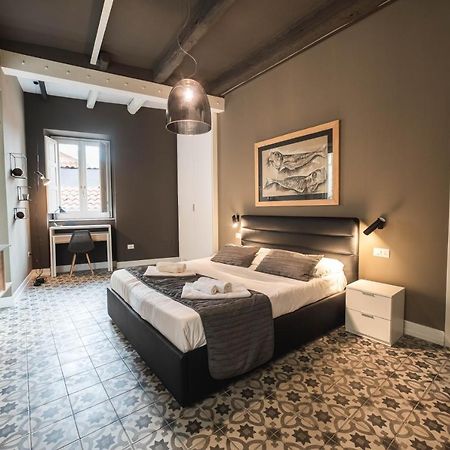 Palazzo Paladini - Luxury Suites In The Heart Of The Old Town Pizzo  Bagian luar foto